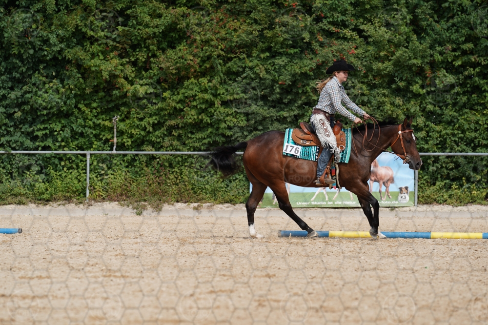 s_A9_01369.jpg